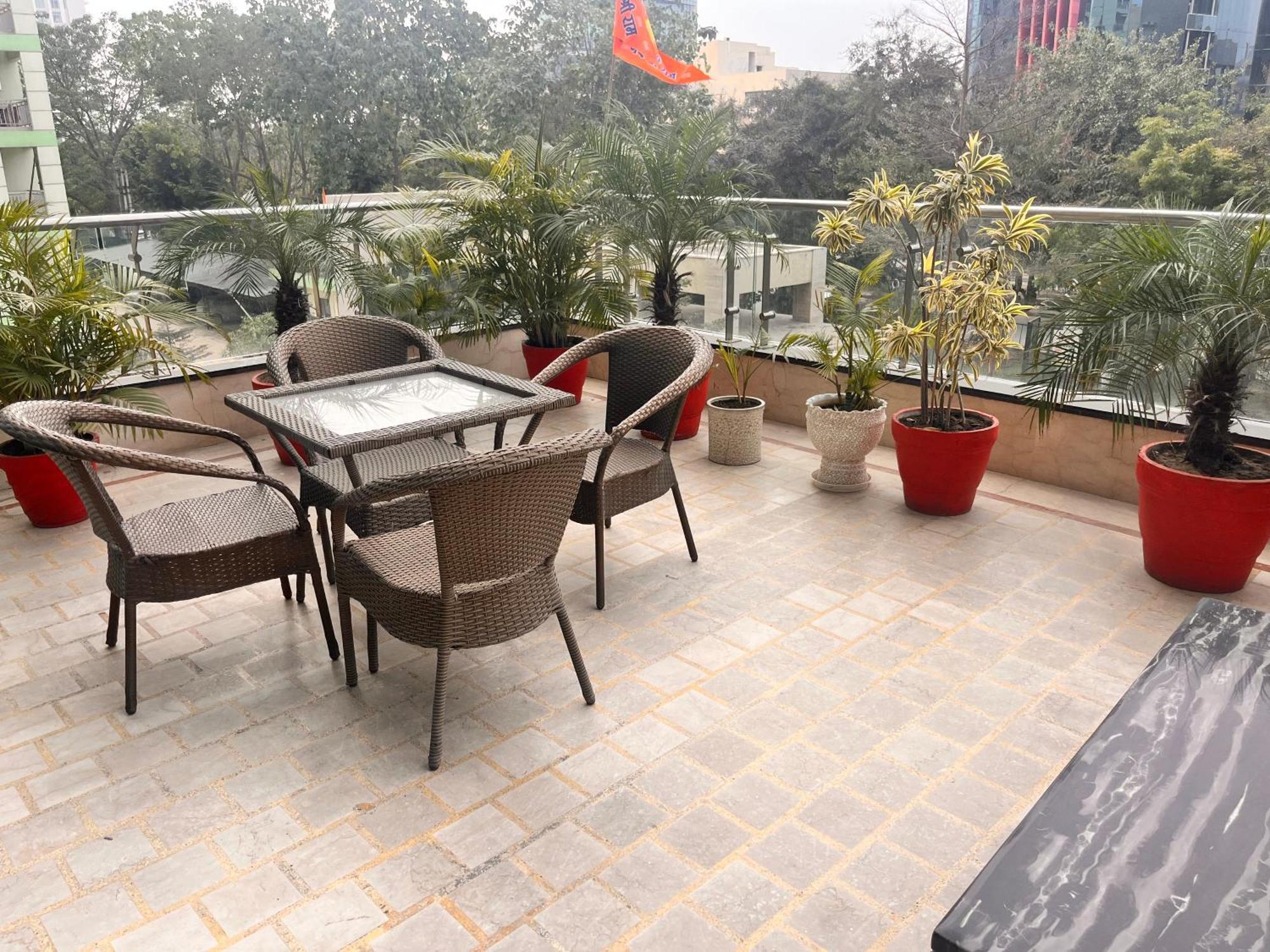 Gazebo Inn & Suites Medanta Gurgaon Eksteriør bilde
