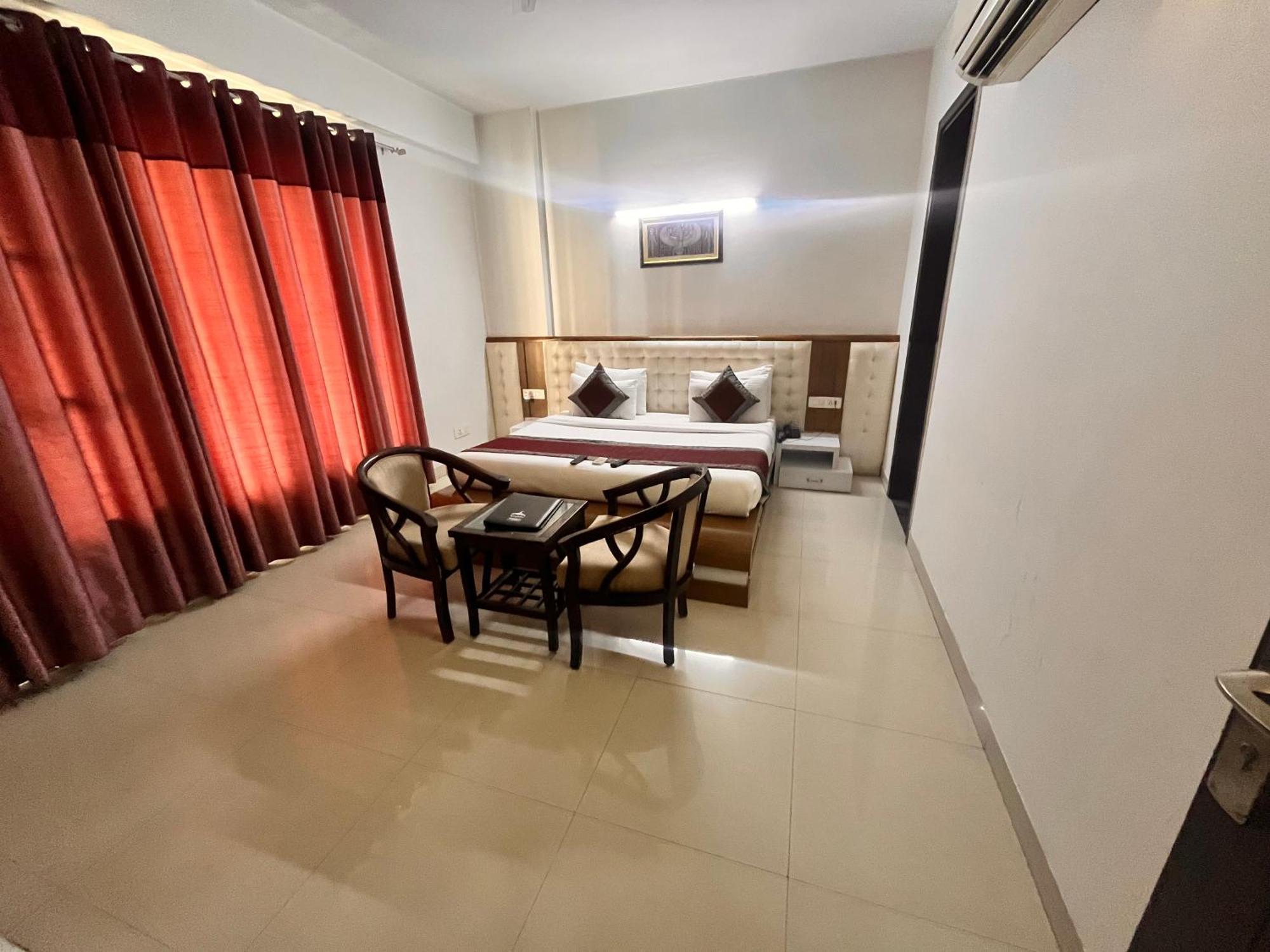 Gazebo Inn & Suites Medanta Gurgaon Eksteriør bilde