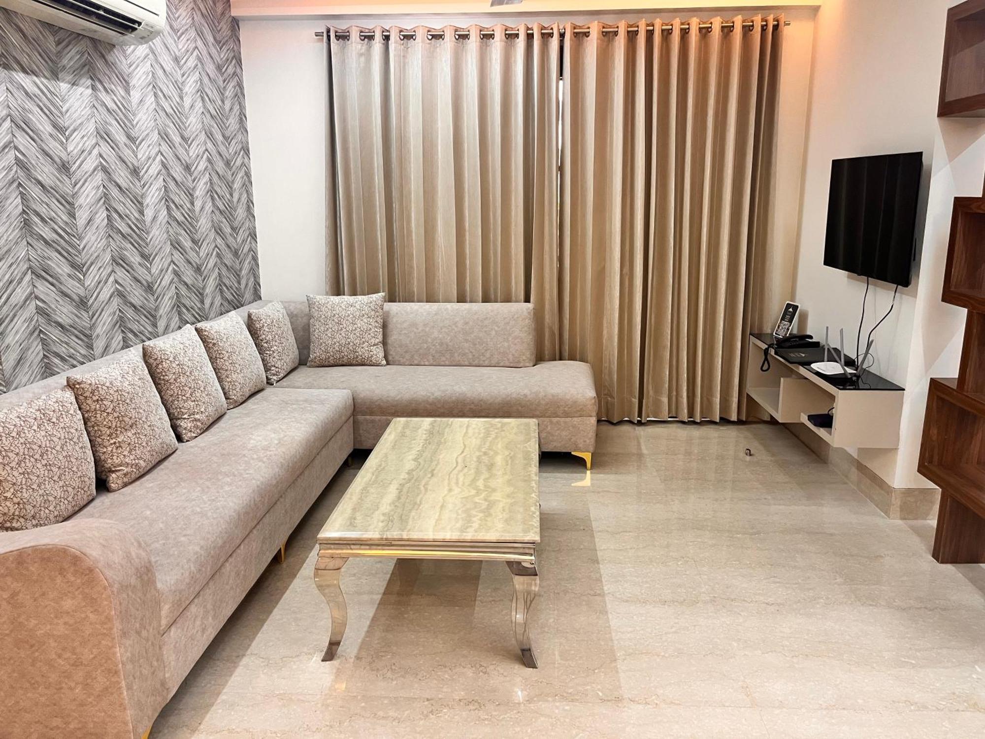 Gazebo Inn & Suites Medanta Gurgaon Eksteriør bilde