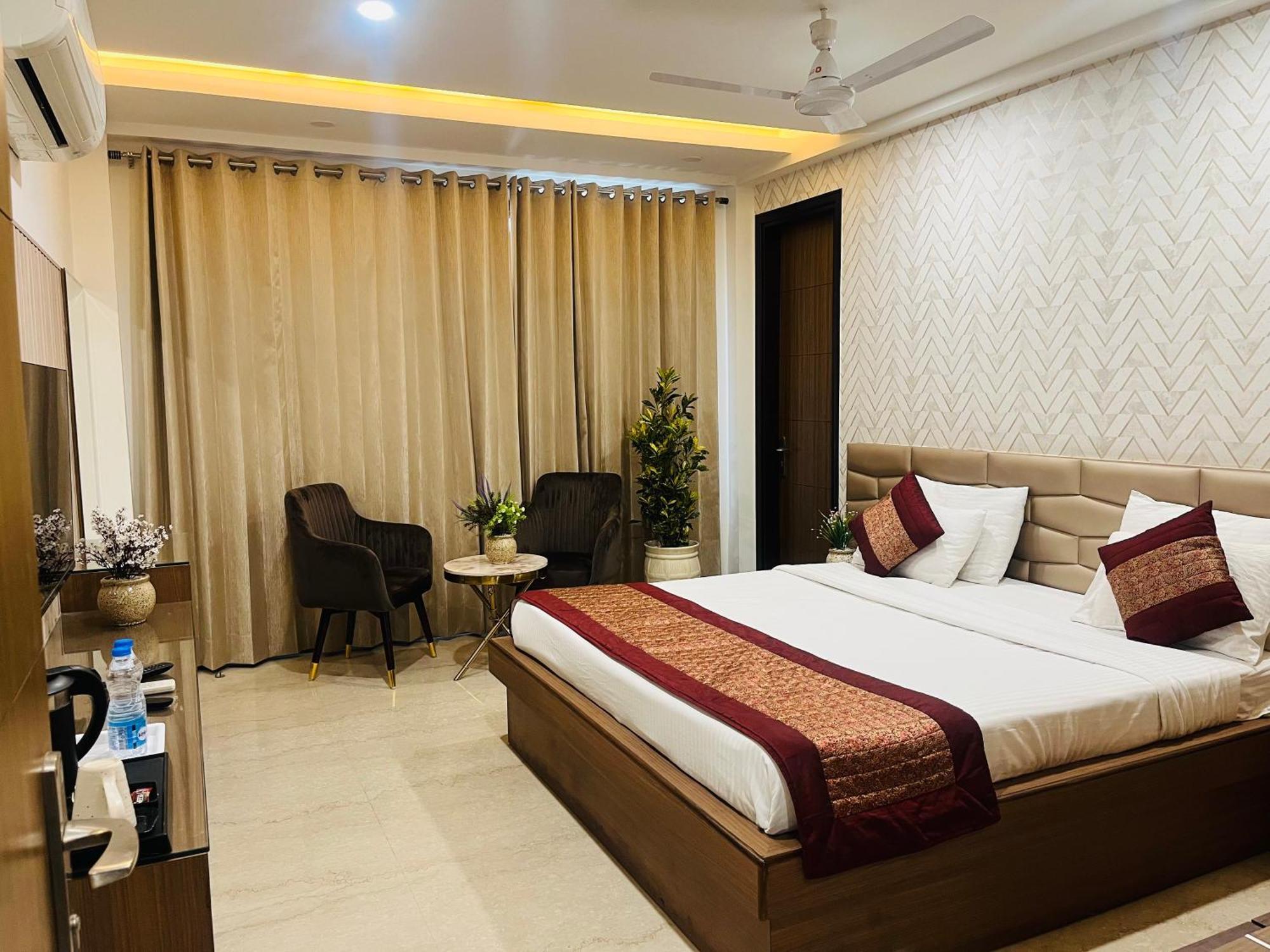 Gazebo Inn & Suites Medanta Gurgaon Eksteriør bilde