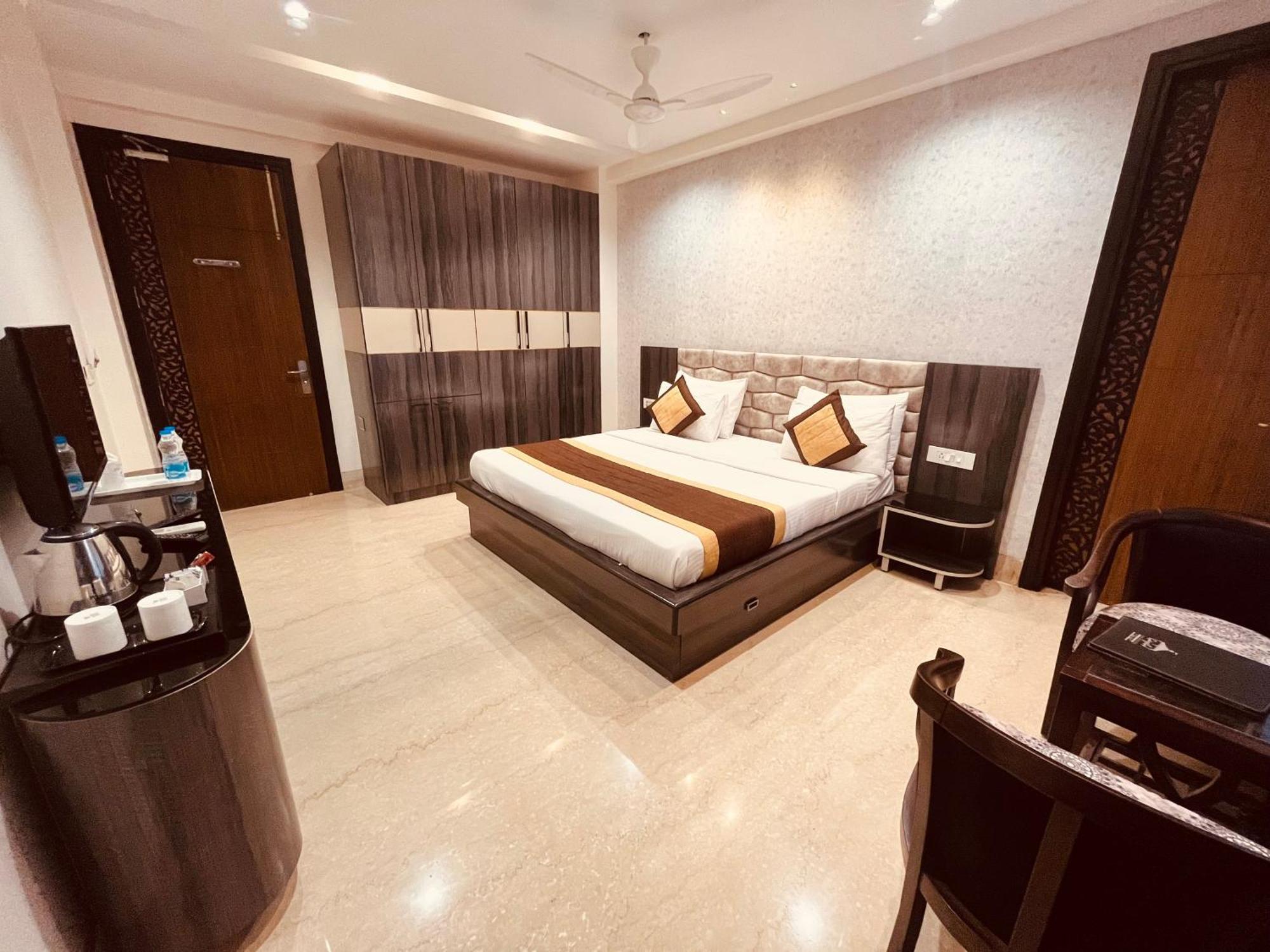 Gazebo Inn & Suites Medanta Gurgaon Eksteriør bilde
