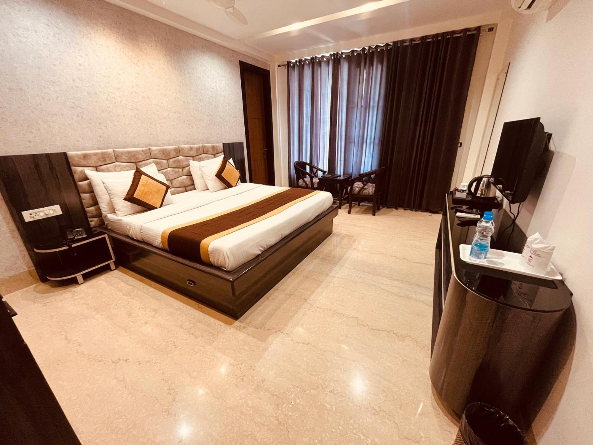Gazebo Inn & Suites Medanta Gurgaon Eksteriør bilde